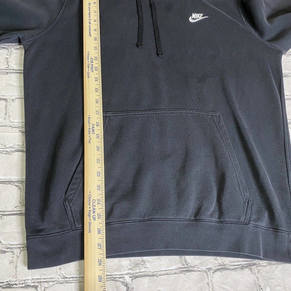 NIKE Hoodie Mens Large Black Blue Tag Small Chest Swoosh Pouch Pocket Pullover - Picture 4 of 5
